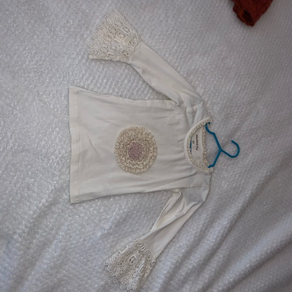 Mustard Pie Cream Long Sleeve Flower Shirt 2T - Picture 2 of 6